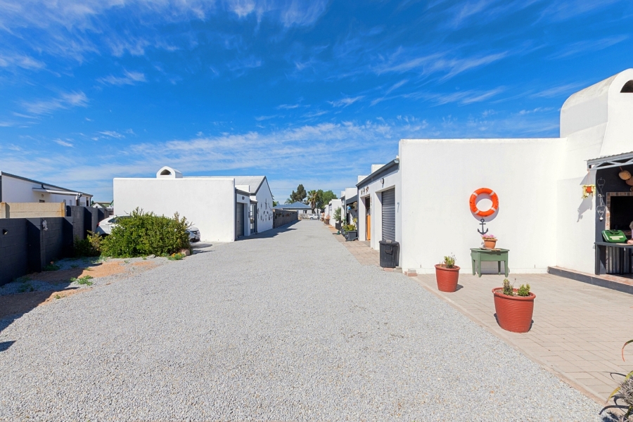 2 Bedroom Property for Sale in Laaiplek Western Cape